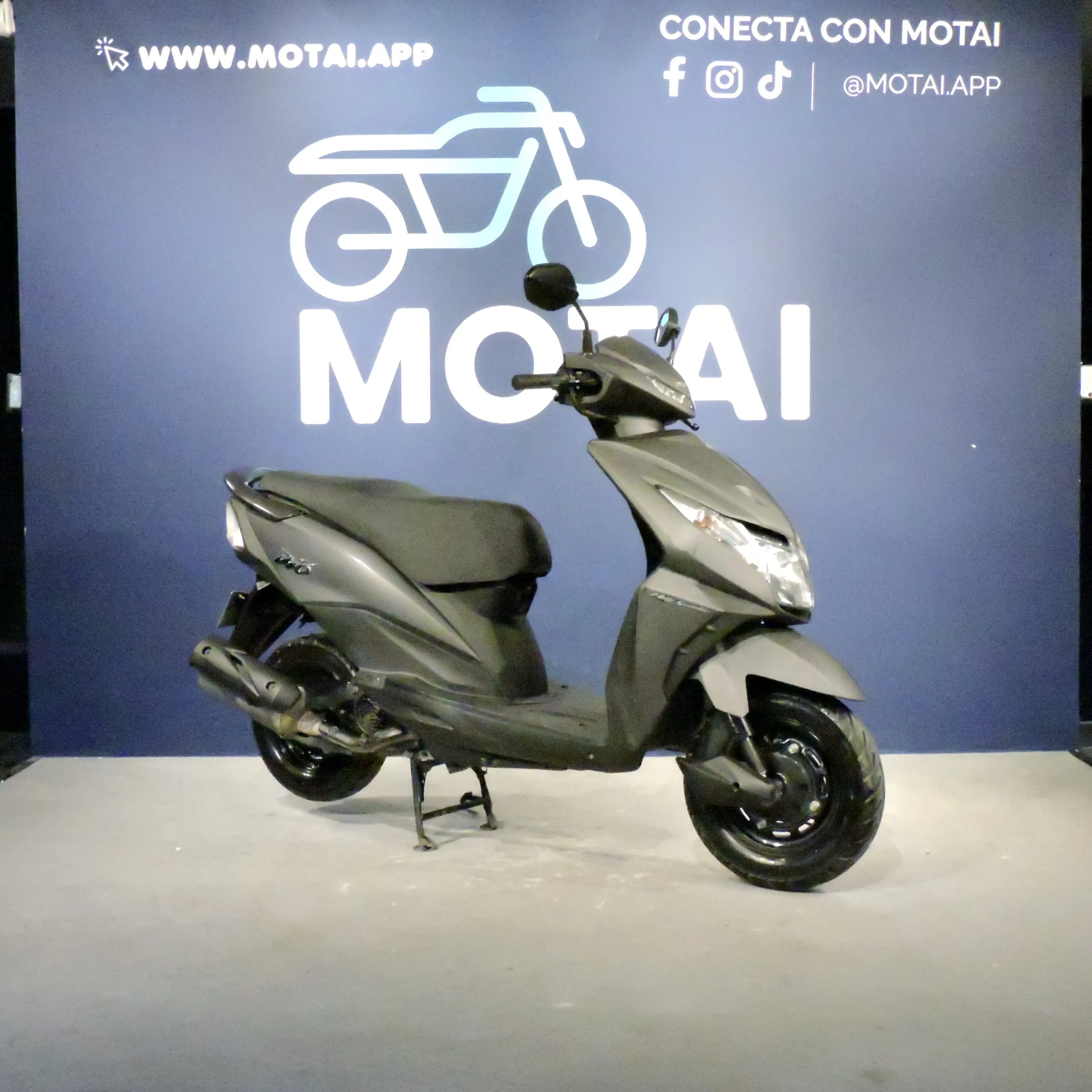 HONDA DIO DLX E3 - Imagen 1