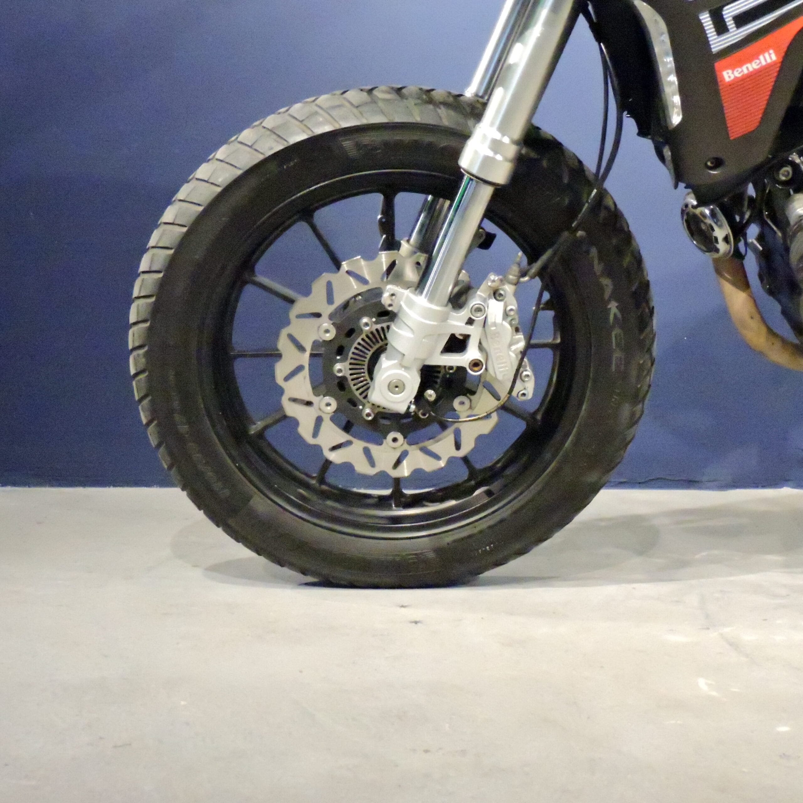 BENELLI TRK 251 - Imagen 12
