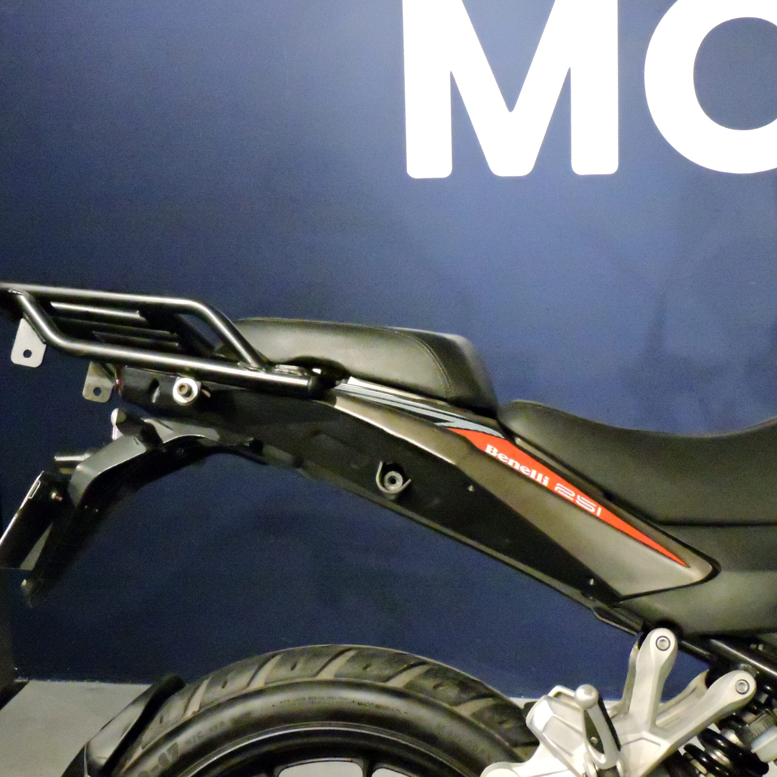 BENELLI TRK 251 - Imagen 7