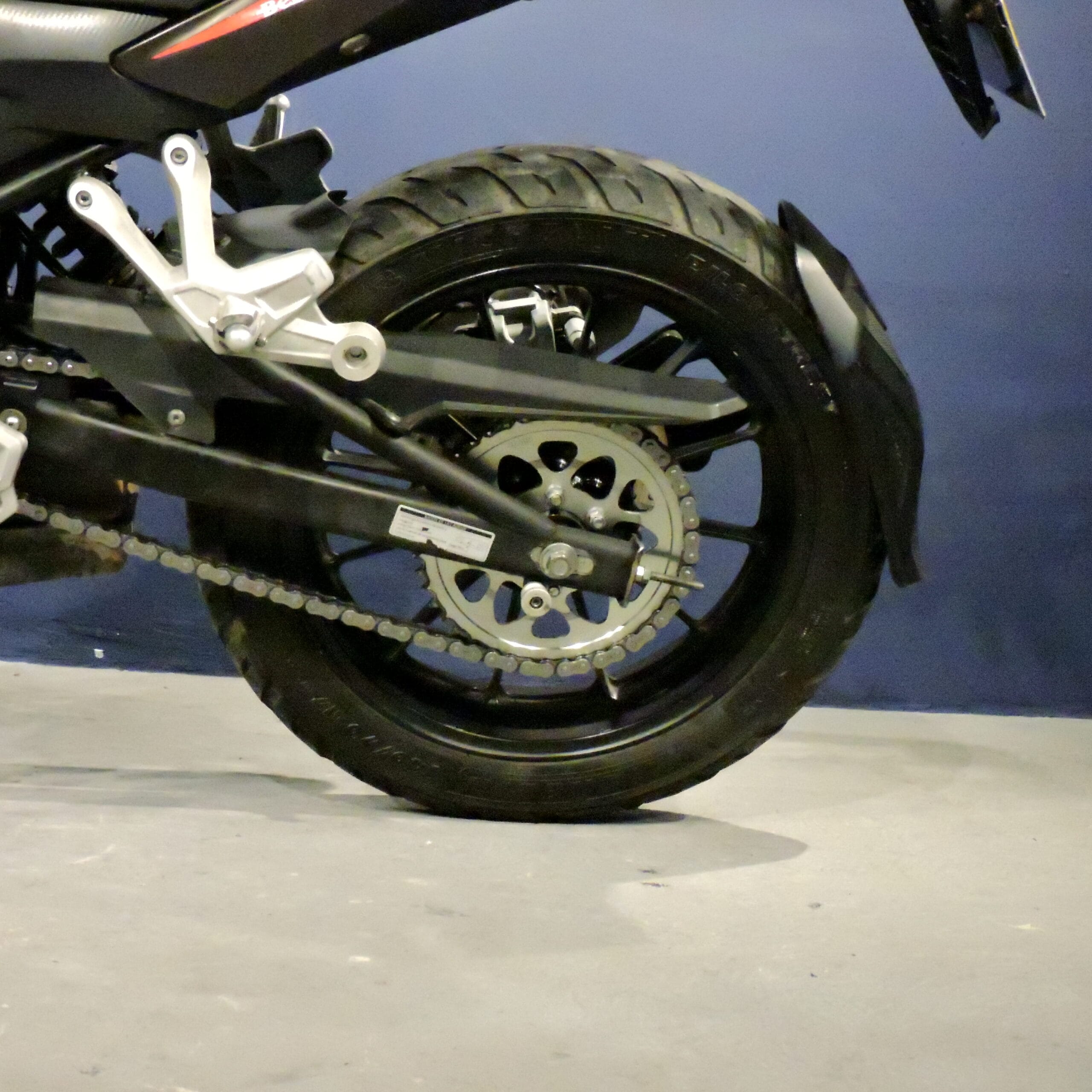 BENELLI TRK 251 - Imagen 14